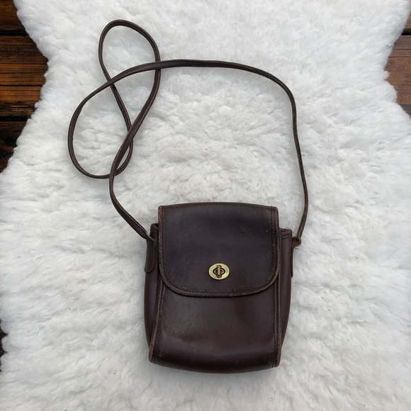 Coach Handbags - Vintage Coach Brown Leather Crossbody Bag